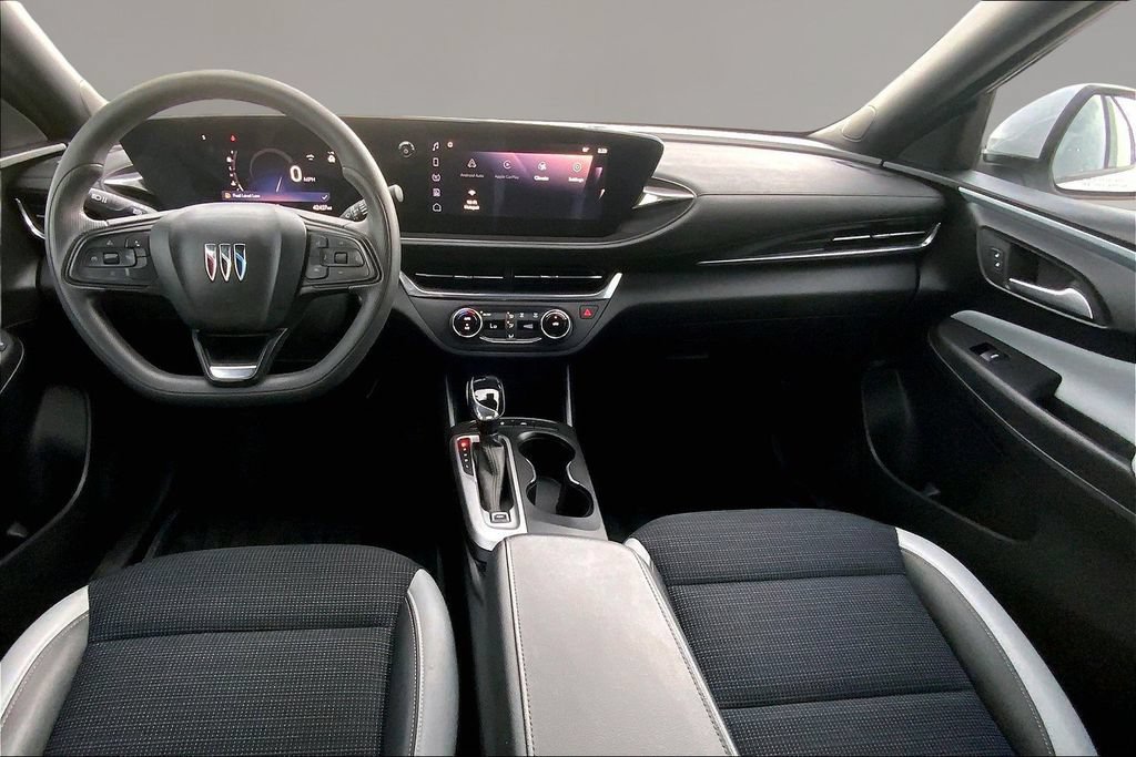 Used 2024 Buick Envista Preferred w/ Advanced Safety Package FWD image 16