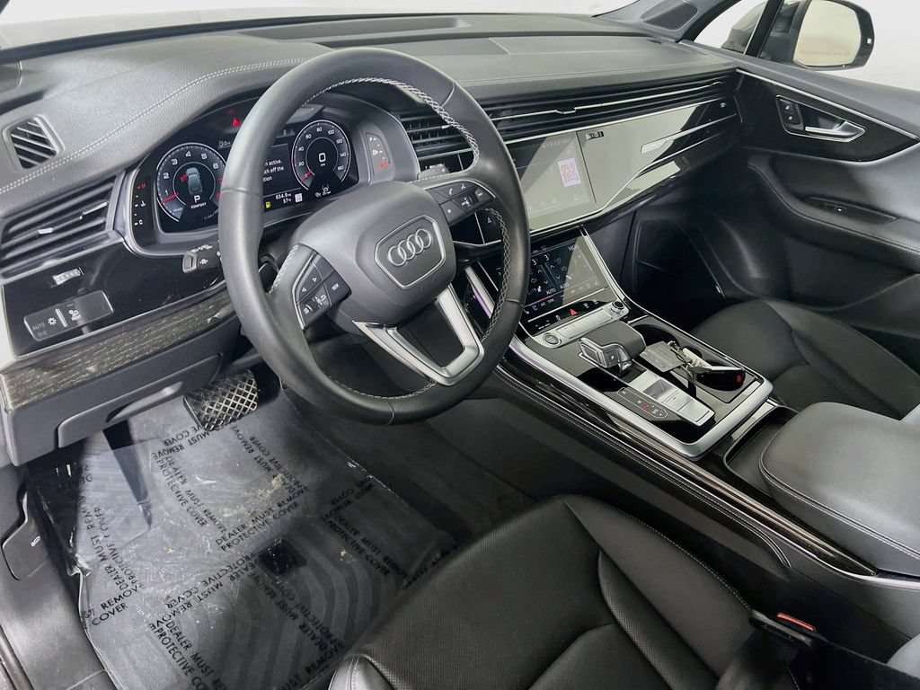 Used 2025 Audi Q7 3.0T Premium Plus w/ Premium Plus Package AWD/4WD image 9