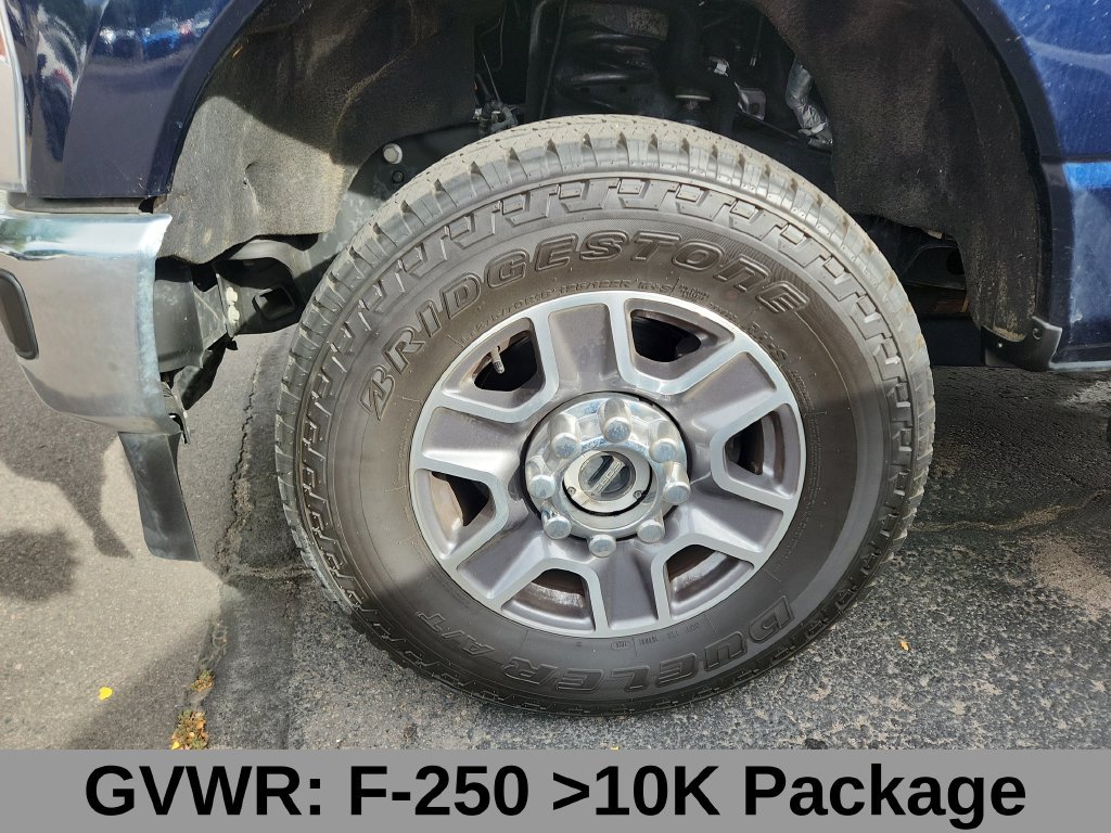 Used 2025 Ford F250 Lariat w/ FX4 Off-Road Package AWD/4WD image 5