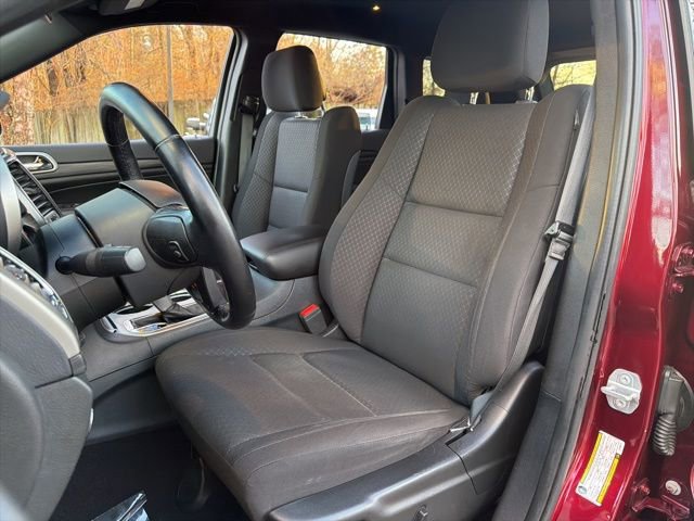 Used 2020 Jeep Grand Cherokee Laredo AWD/4WD image 9