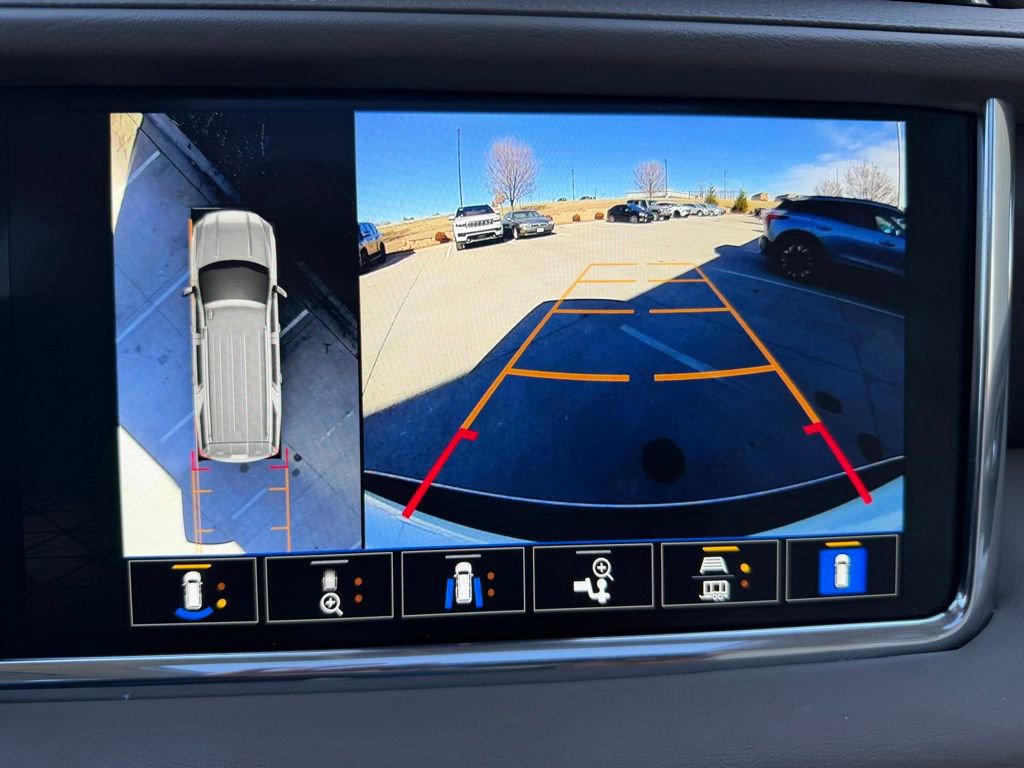 Used 2023 GMC Yukon XL Denali image 28