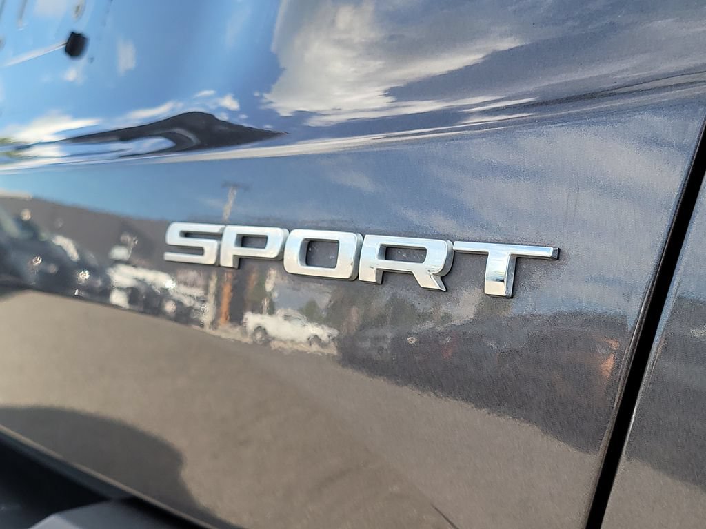 Certified 2020 Jeep Renegade Sport w/ Sport Appearance Group FWD image 8