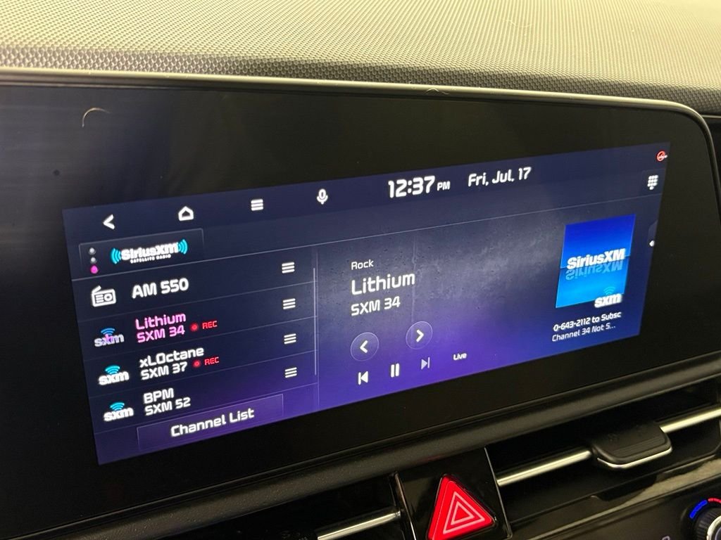 Used 2023 Kia Niro SX Touring FWD image 24