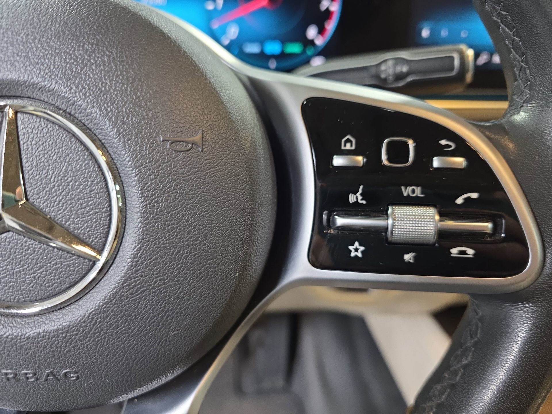 Used 2020 Mercedes-Benz GLS 450 4MATIC image 18