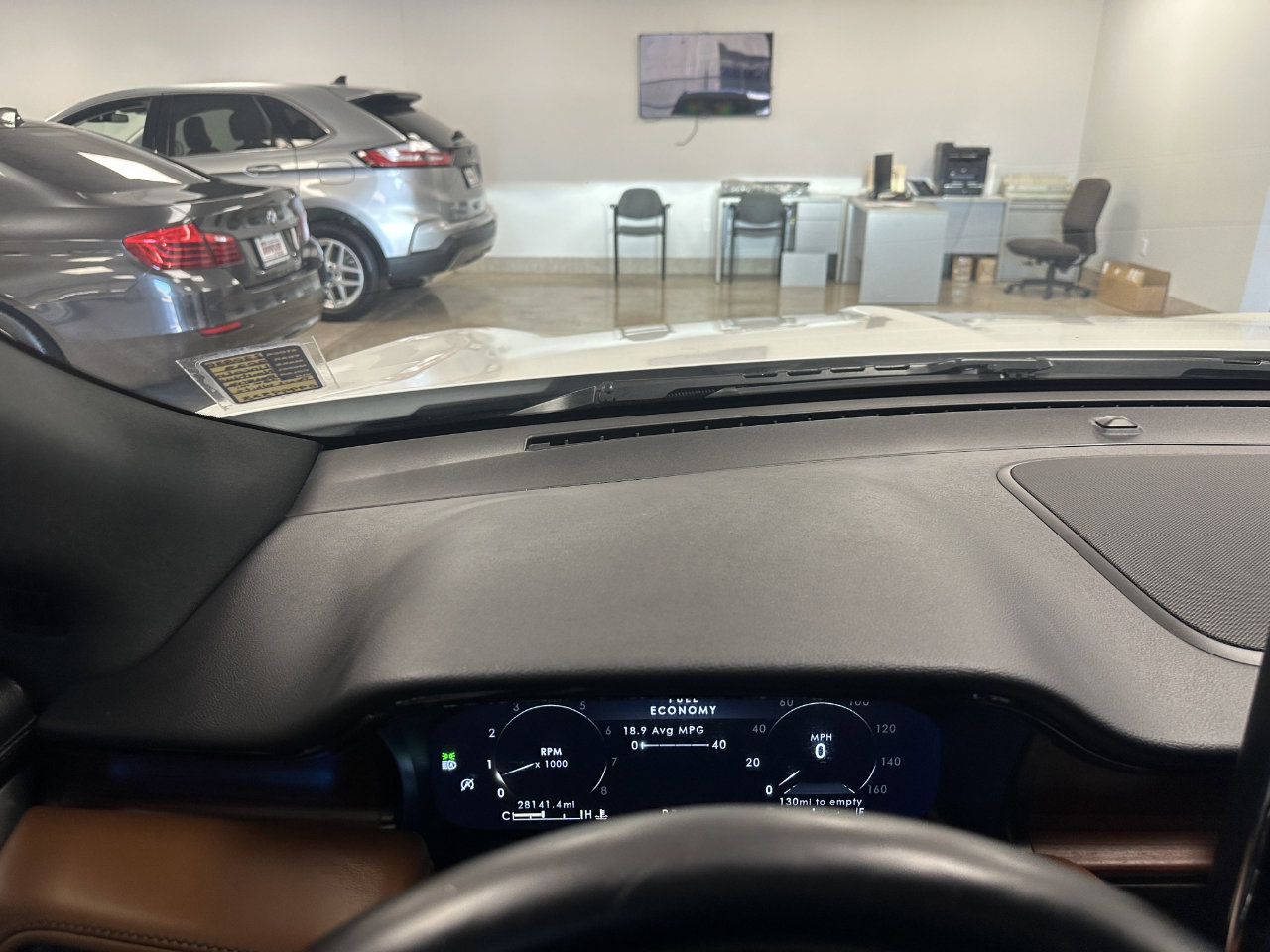 Used 2023 Lincoln Nautilus Reserve w/ Equipment Group 202A image 49