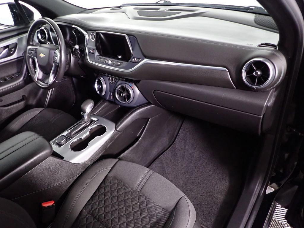 Used 2021 Chevrolet Blazer LT image 32