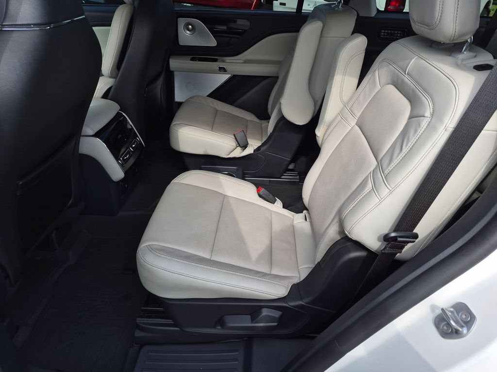 Used 2025 Lincoln Aviator Reserve w/ Luxury Package RWD image 24