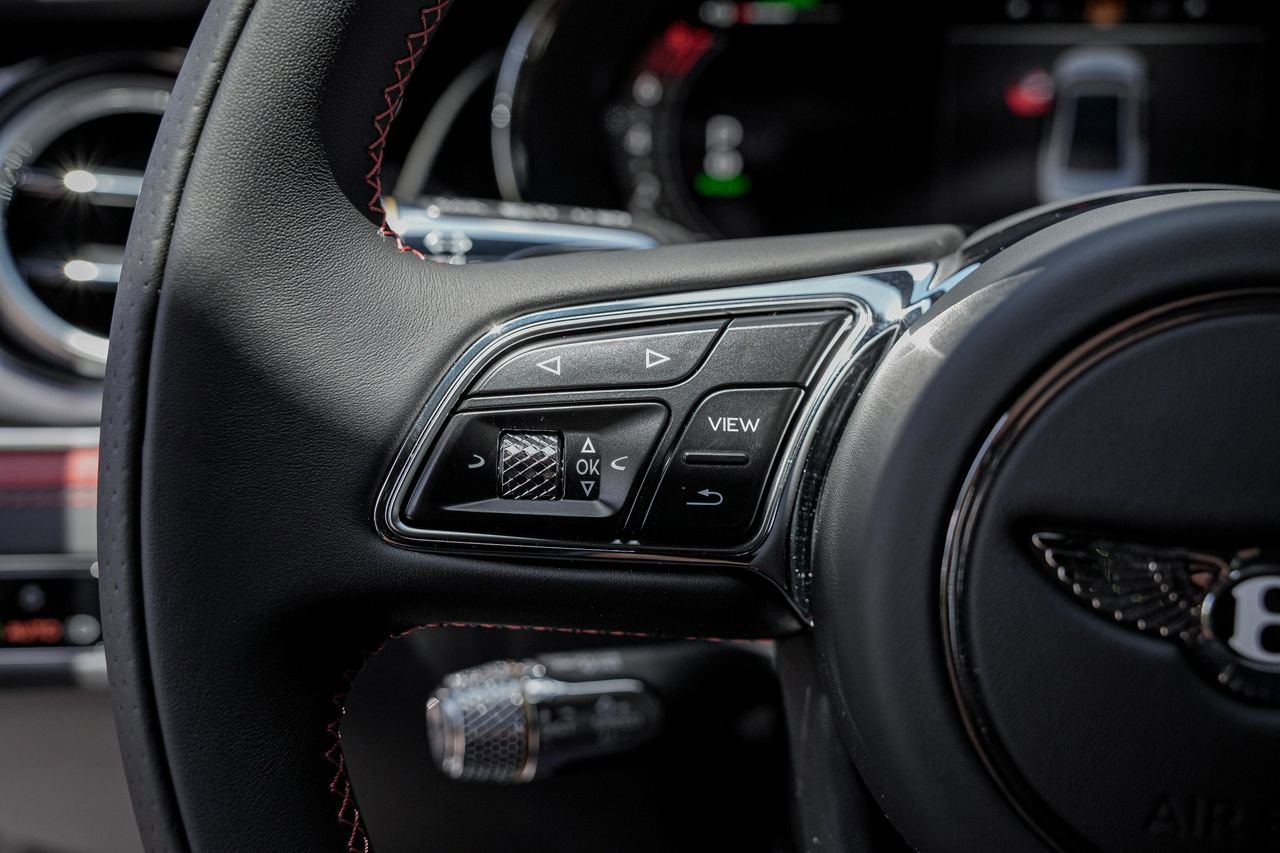 New 2025 Bentley Flying Spur Plug-In Hybrid image 26