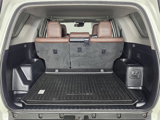 Used 2020 Toyota 4Runner Limited AWD/4WD image 20