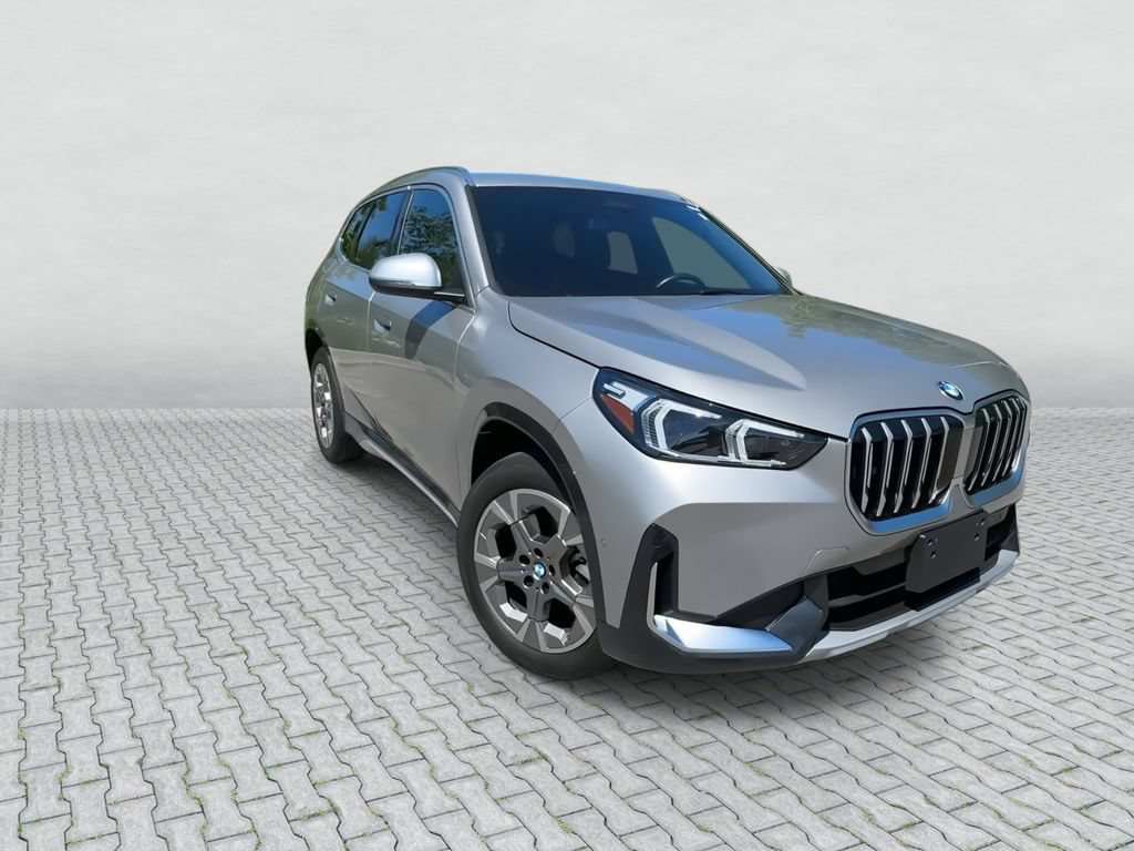 Used 2023 BMW X1 xDrive28i w/ Convenience Package AWD/4WD image 2