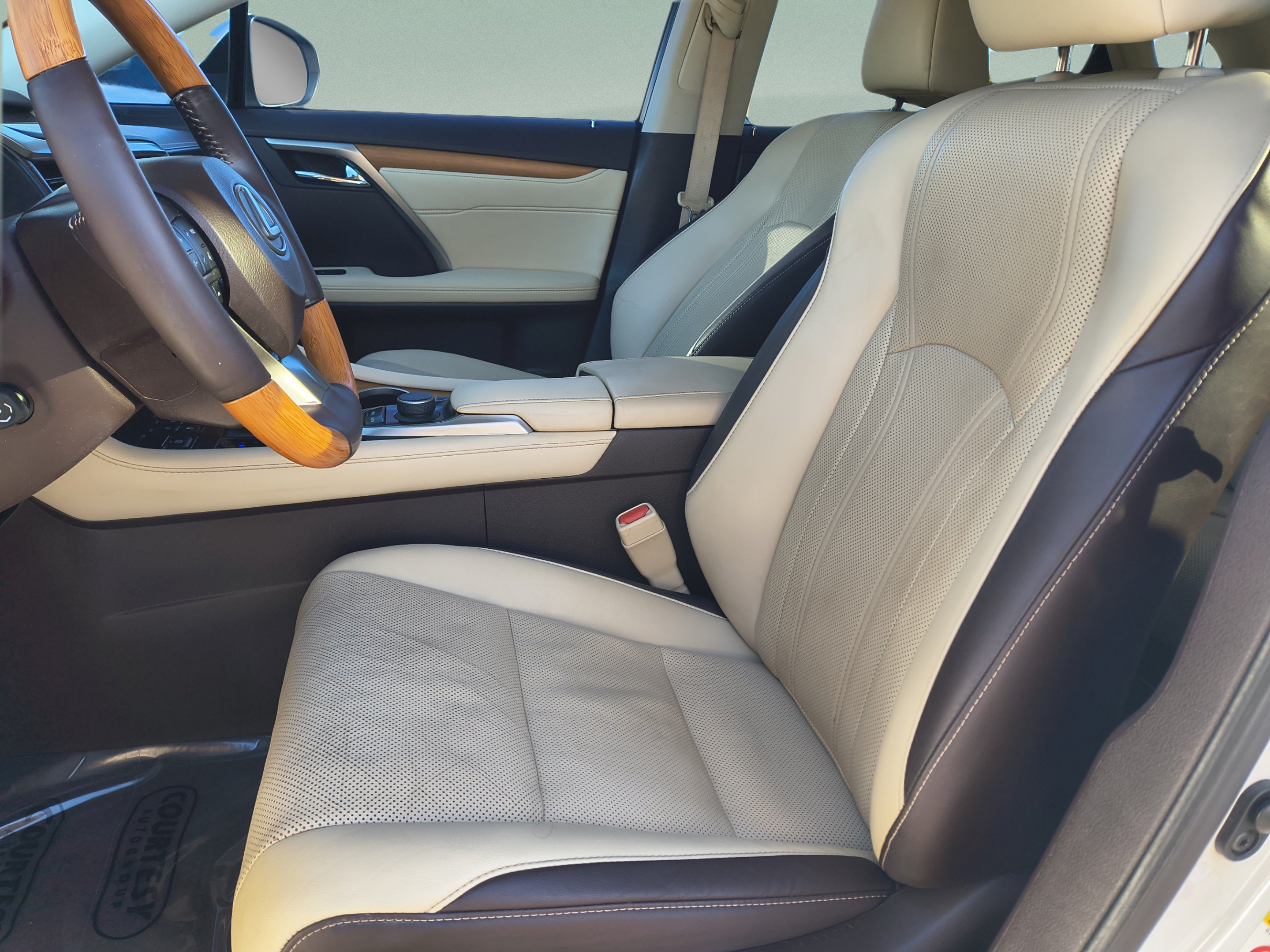 Used 2016 Lexus RX 350 FWD w/ Premium Package image 20