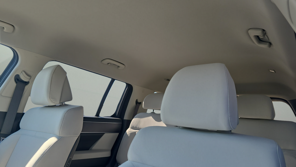 New 2027 Hyundai Santa Fe SE FWD image 15