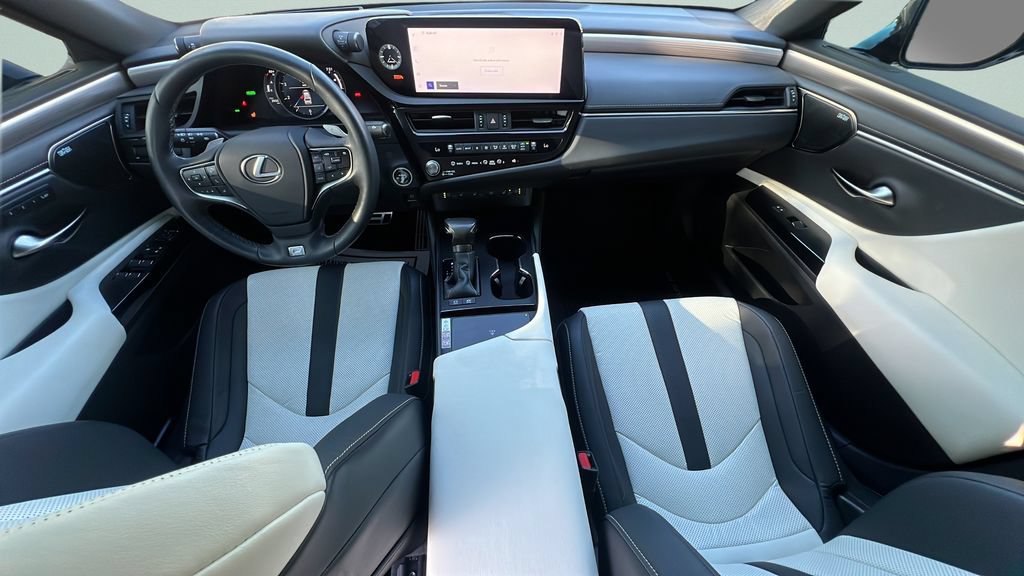 Used 2024 Lexus ES 300h F Sport w/ Accessory Package (Z2) FWD image 10