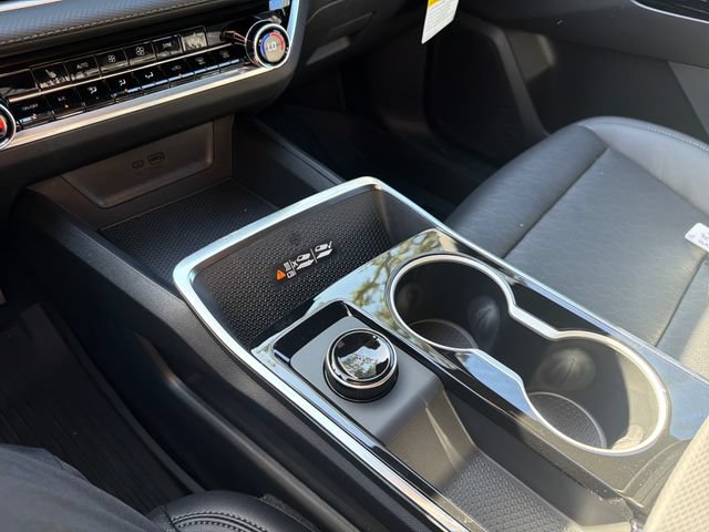 New 2027 Chevrolet Equinox LT w/ Convenience Package II FWD image 25