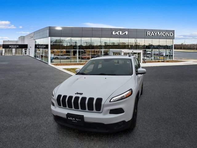 Used 2018 Jeep Cherokee Limited w/ High Altitude Package FWD image 7