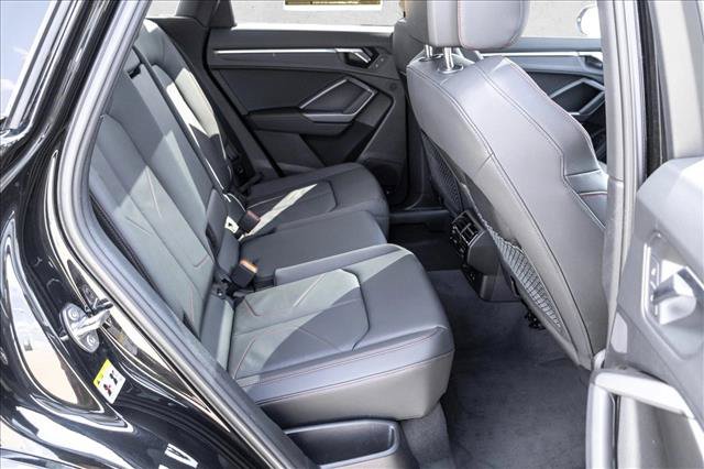 Certified 2025 Audi Q3 2.0T Premium Plus AWD/4WD image 23
