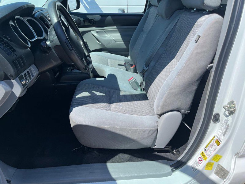 Used 2014 Toyota Tacoma 2WD Regular Cab image 7