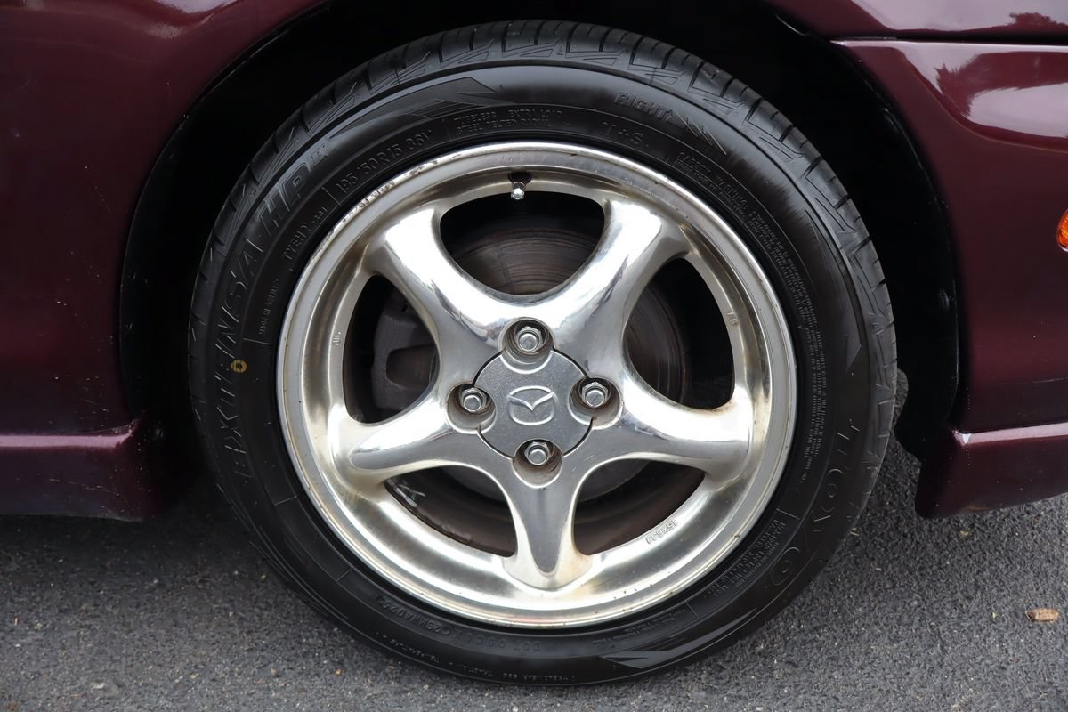 Used 2000 MAZDA MX-5 Miata RWD image 47