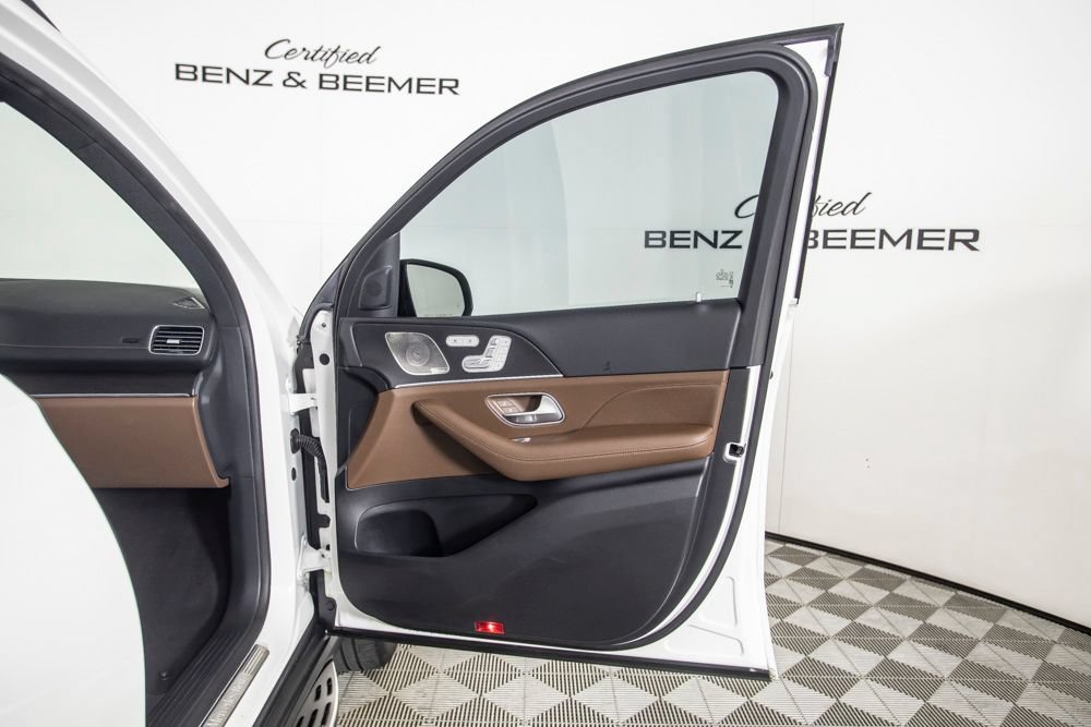 Used 2024 Mercedes-Benz GLS 450 4MATIC image 22
