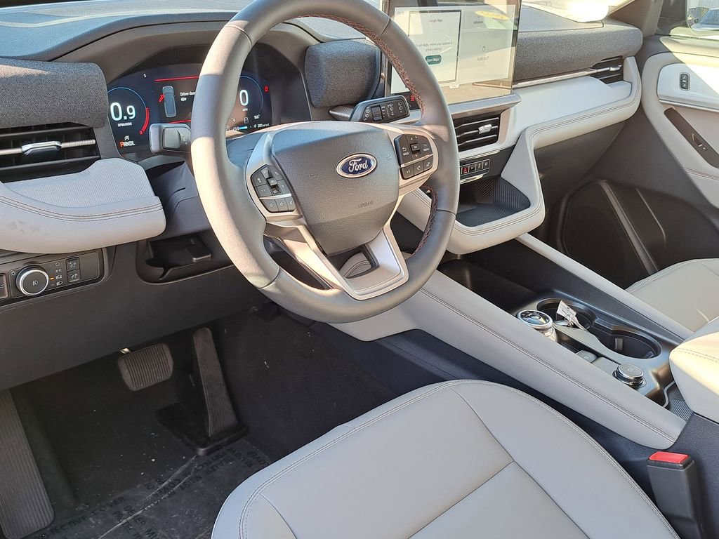 New 2026 Ford Explorer Active w/ Active Comfort Package AWD/4WD image 7