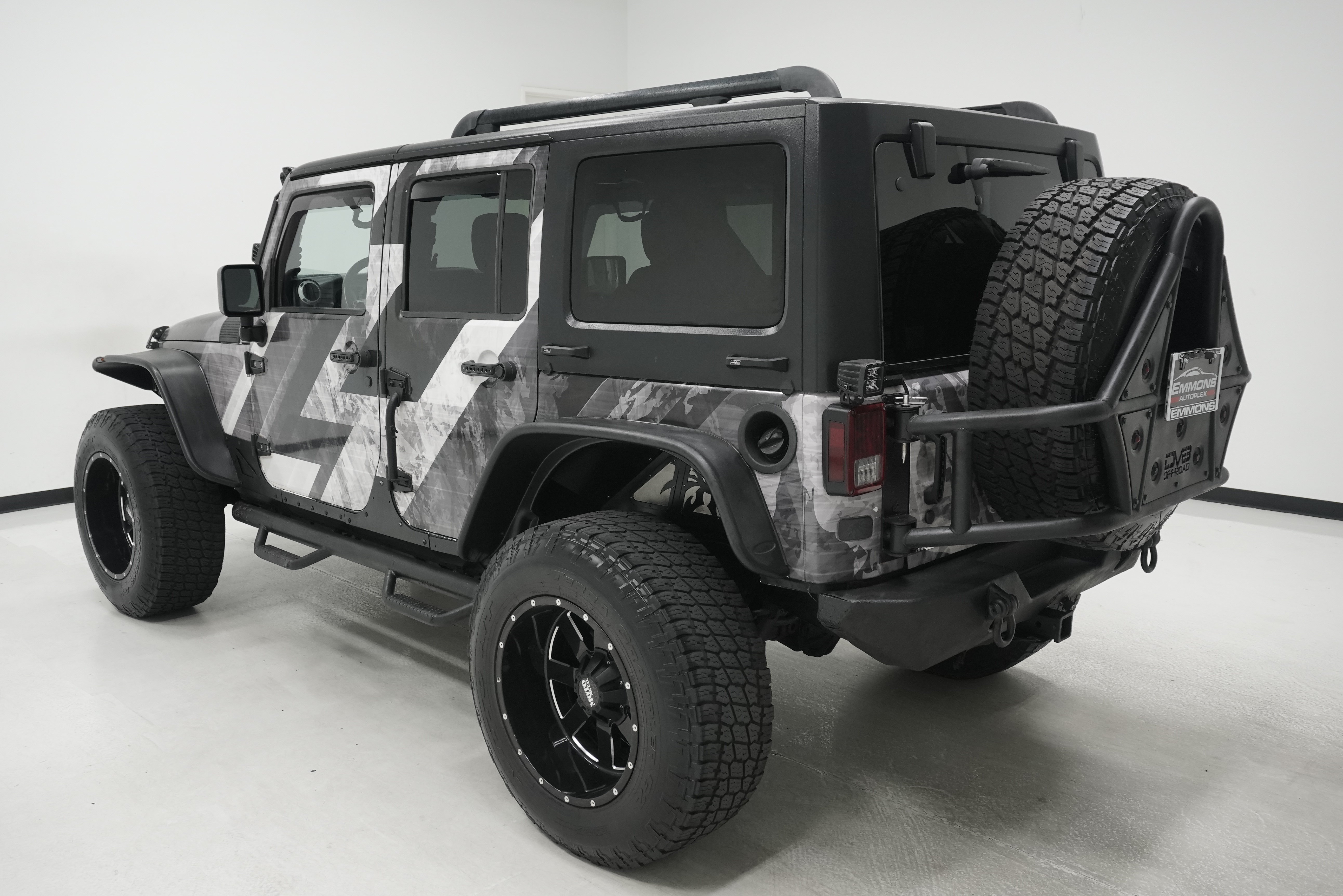 Used 2012 Jeep Wrangler Unlimited Sport AWD/4WD image 6