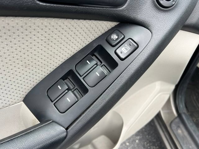 Used 2011 Kia Forte EX FWD image 24
