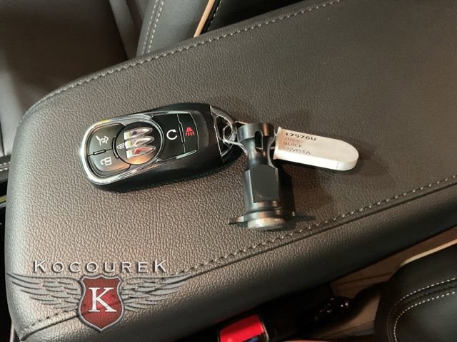 Used 2024 Buick Envista Avenir image 23