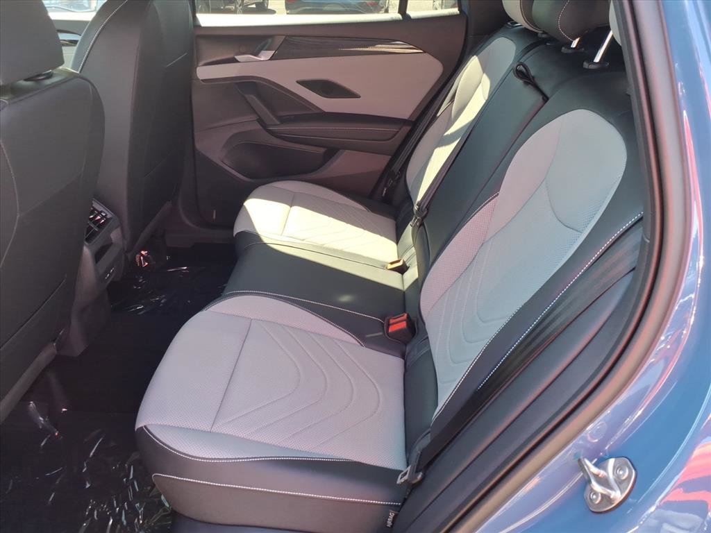 New 2026 Volkswagen Tiguan SE R-Line image 12