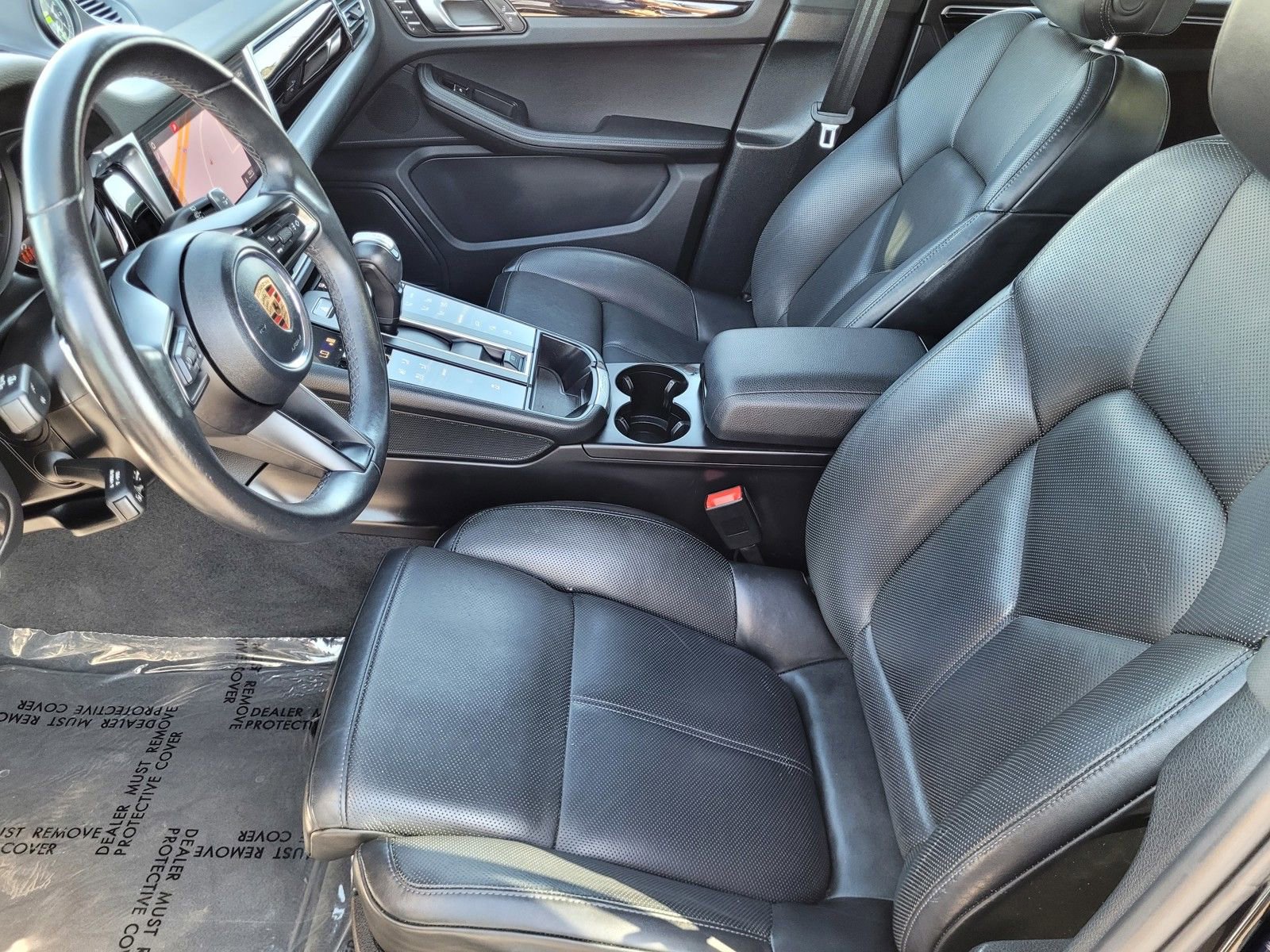 Used 2024 Porsche Macan image 16