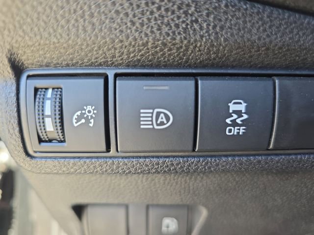 Used 2026 Toyota Corolla Cross SE image 25