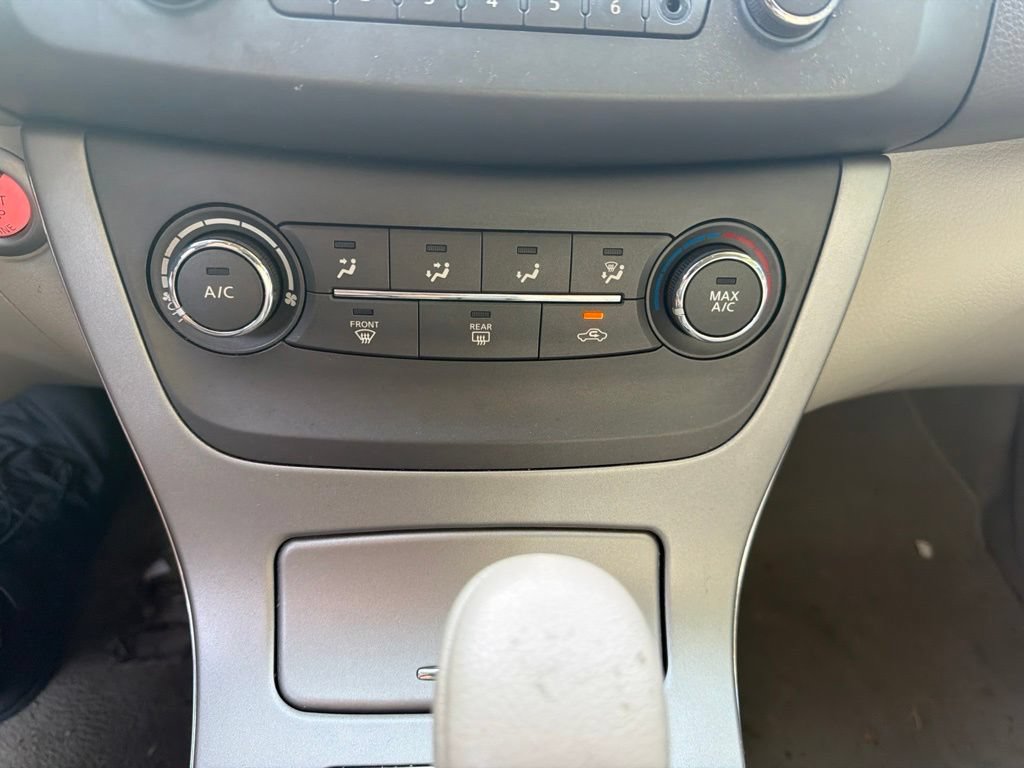 Used 2014 Nissan Sentra SV w/ SV Driver Package FWD image 11
