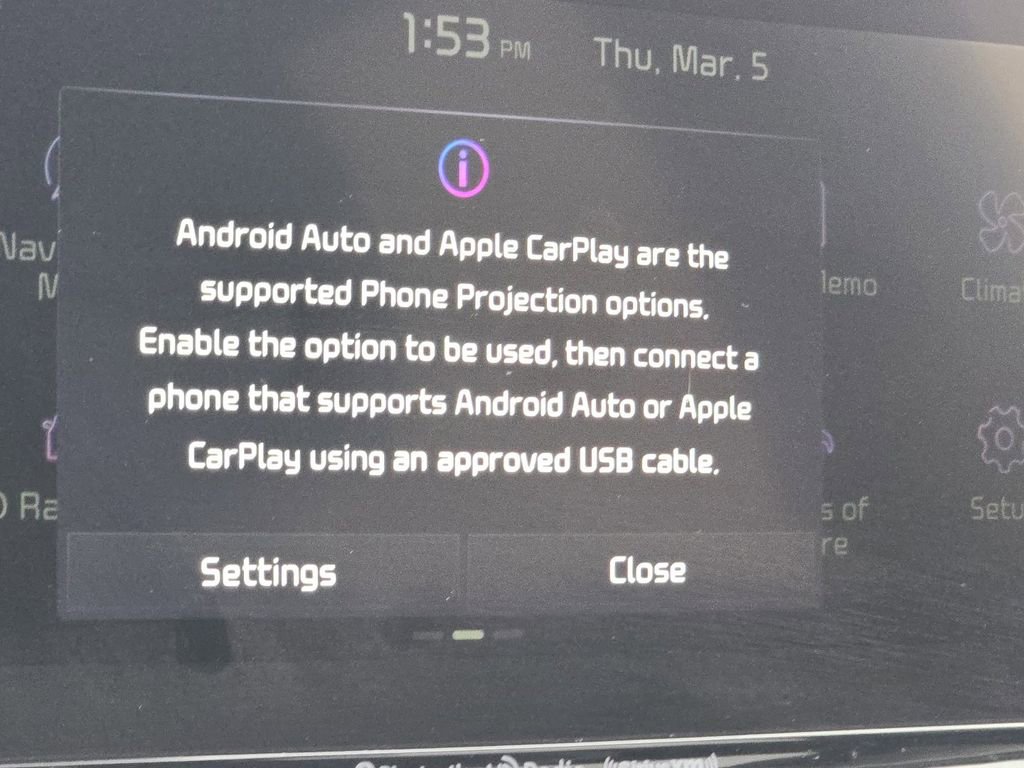 Used 2022 Kia Seltos SX w/ Sunroof Package image 5