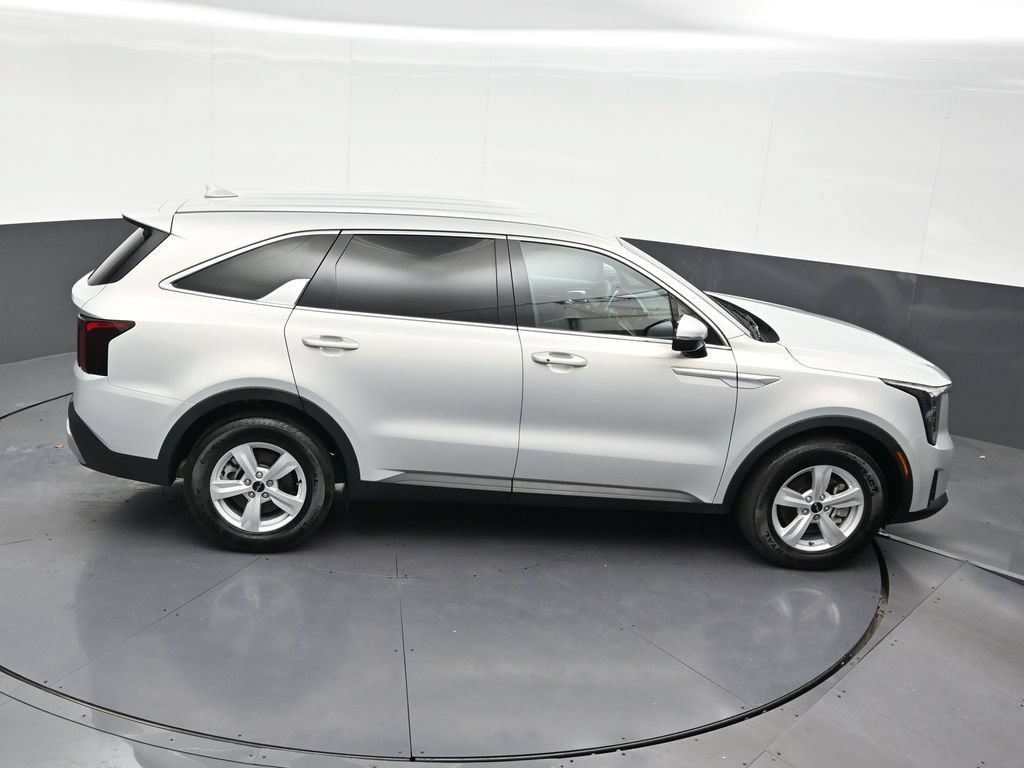 Used 2026 Kia Sorento LX FWD image 23