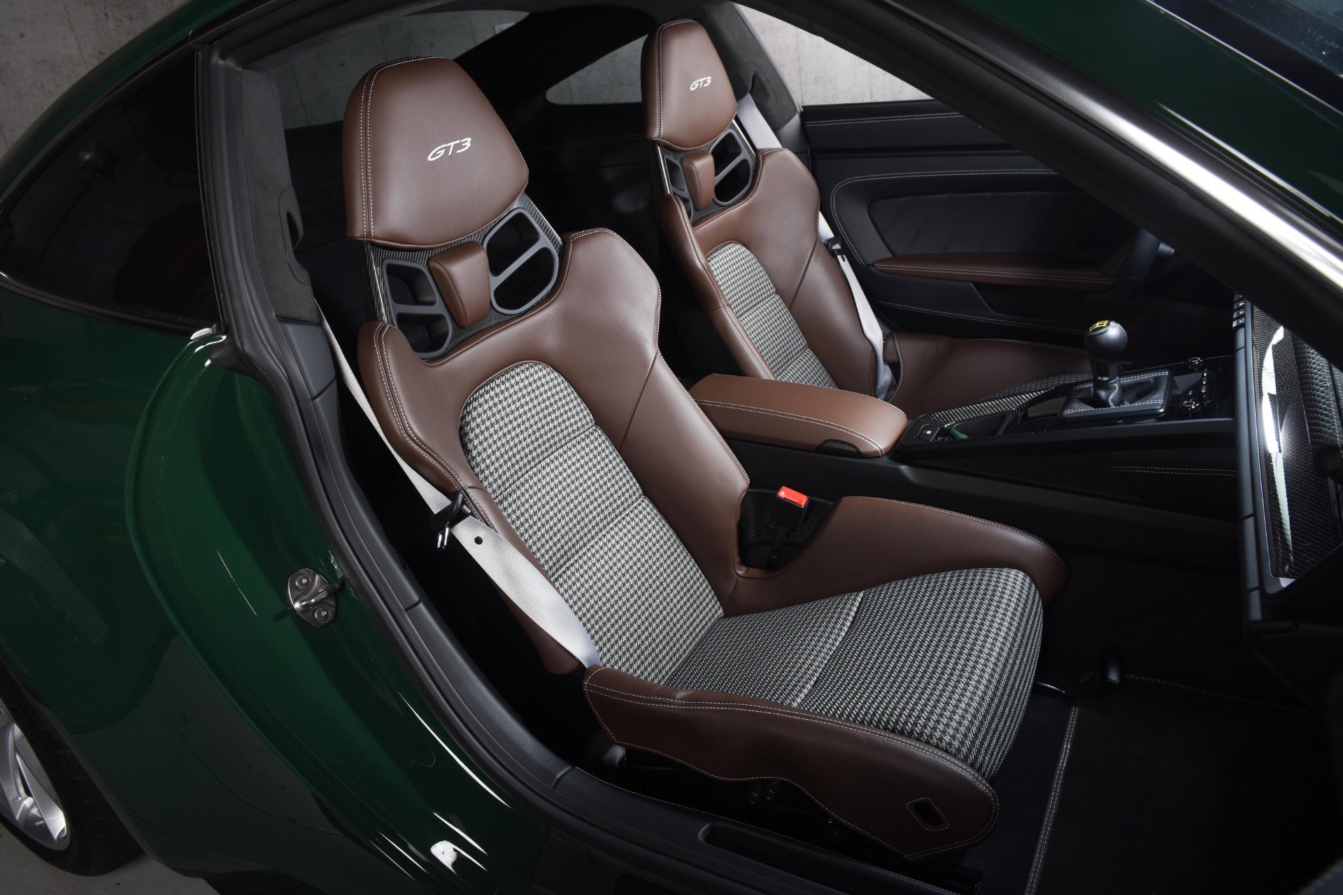 Used 2022 Porsche 911 GT3 image 19