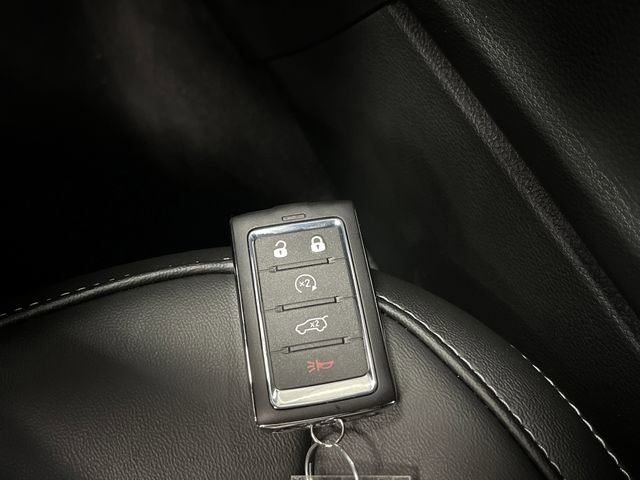 New 2025 Jeep Grand Cherokee Limited w/ Trailer Tow Package image 28