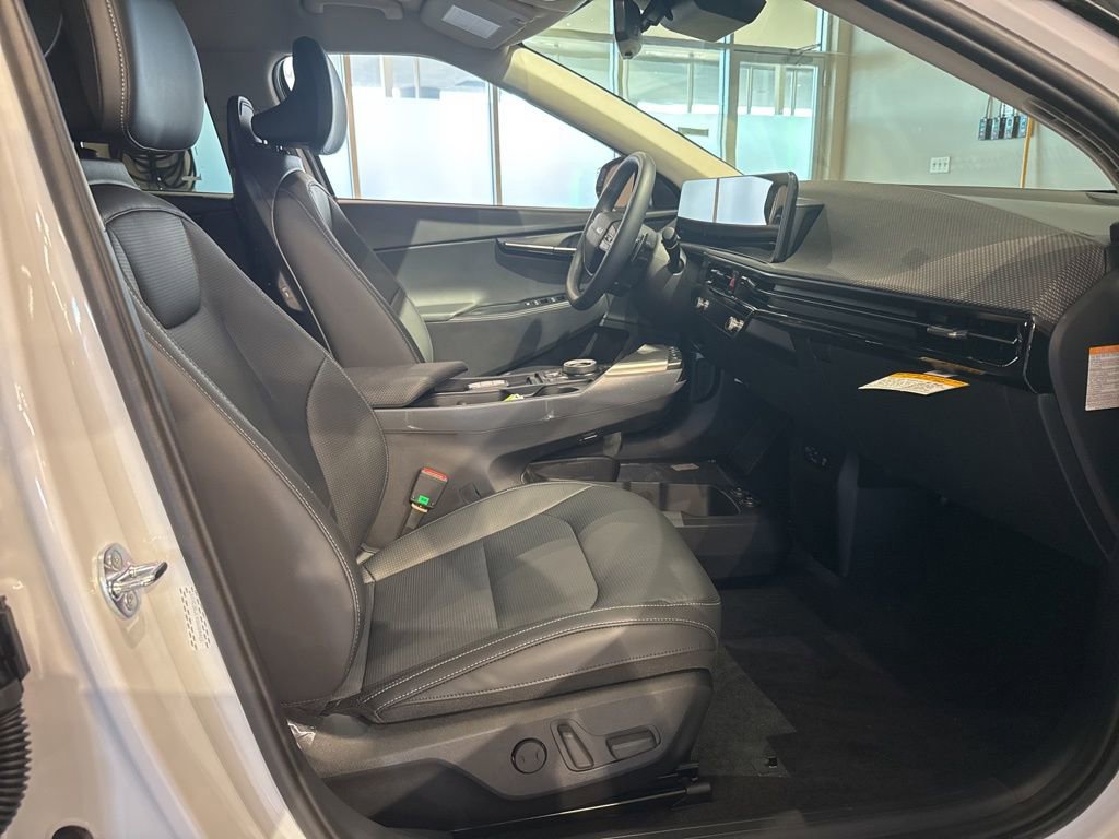 New 2025 Kia EV6 Wind image 26