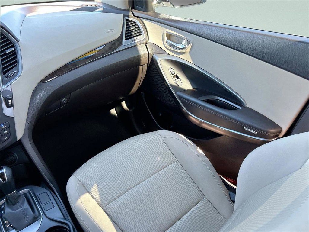 Used 2018 Hyundai Santa Fe Sport image 22