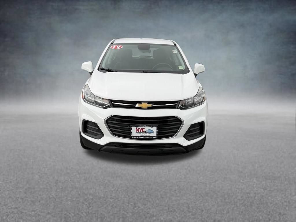 Used 2019 Chevrolet Trax LS w/ Air And Auto Package FWD image 9