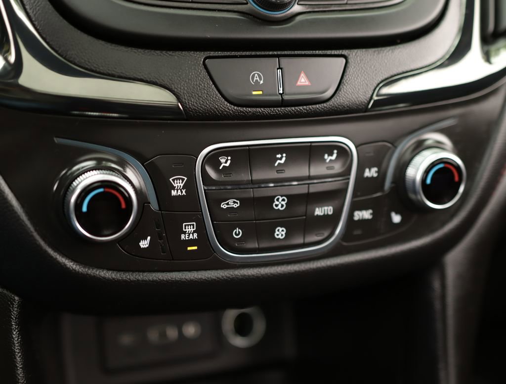 Used 2022 Chevrolet Equinox RS AWD/4WD image 15