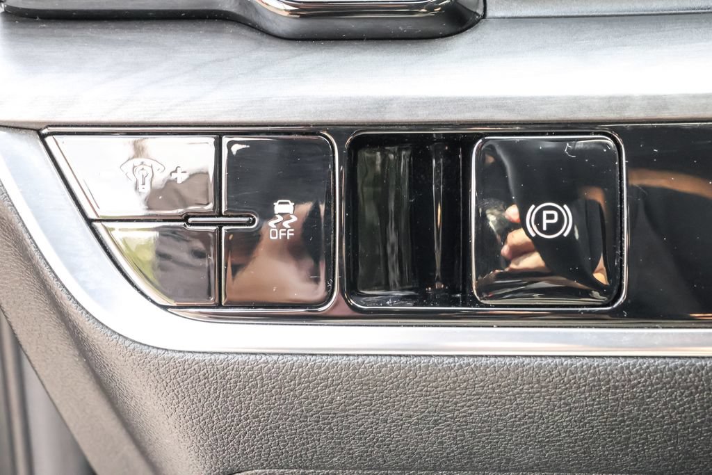 Used 2023 Kia Sportage X-Line AWD/4WD image 19