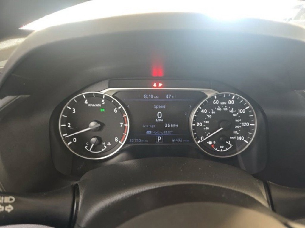 Used 2025 Nissan Altima 2.5 SV FWD image 11