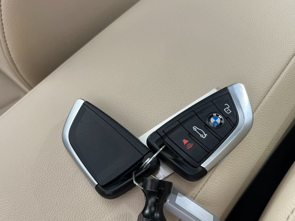 Certified 2023 BMW 330i xDrive Sedan w/ M Sport Package AWD/4WD image 27