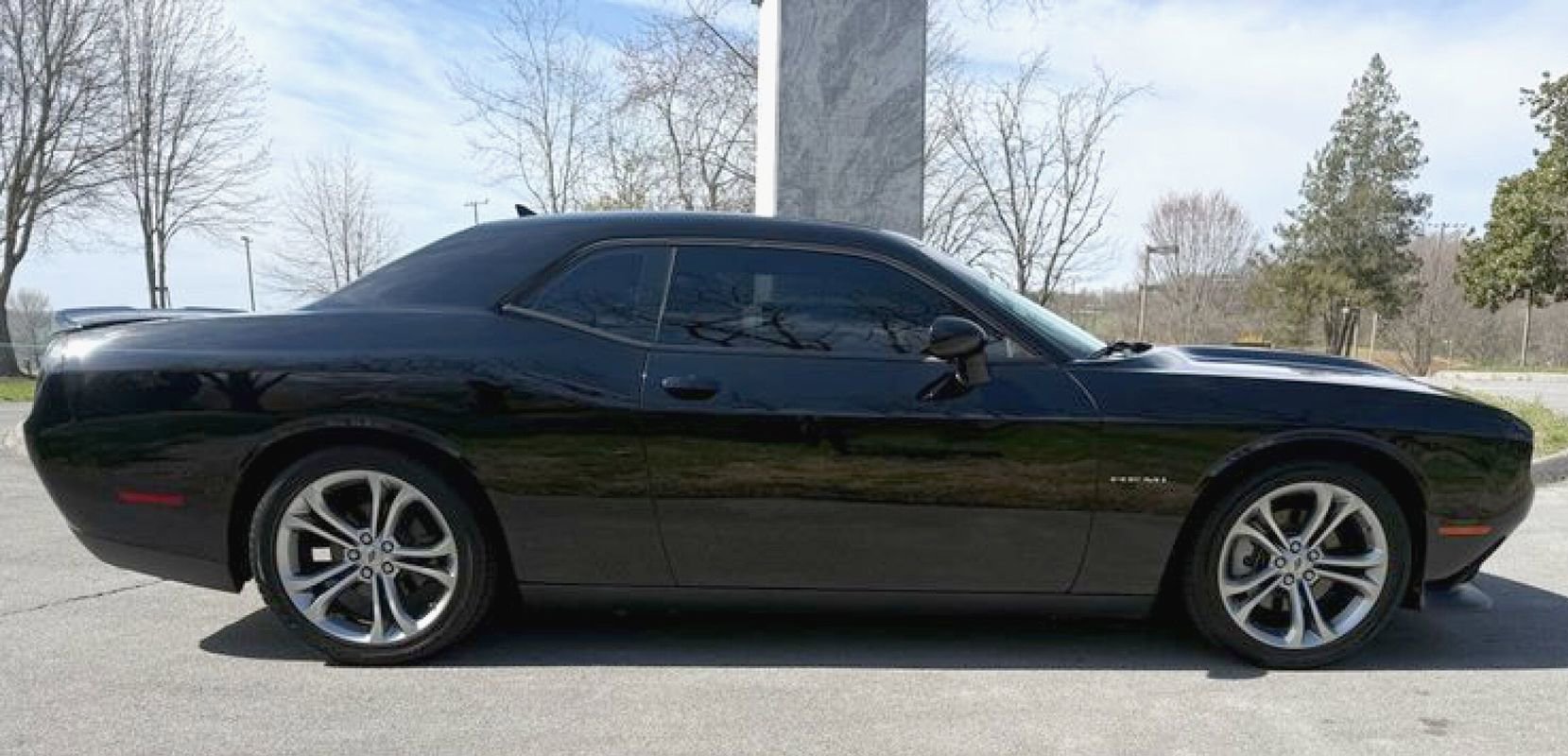Used 2022 Dodge Challenger R/T image 6