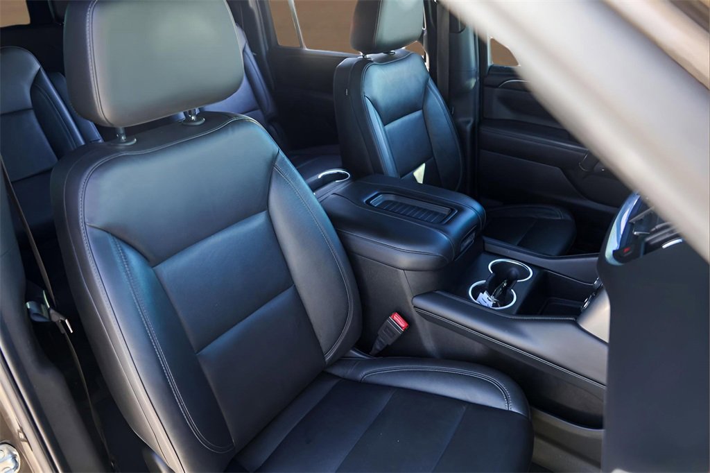 Used 2021 Chevrolet Suburban Z71 image 32