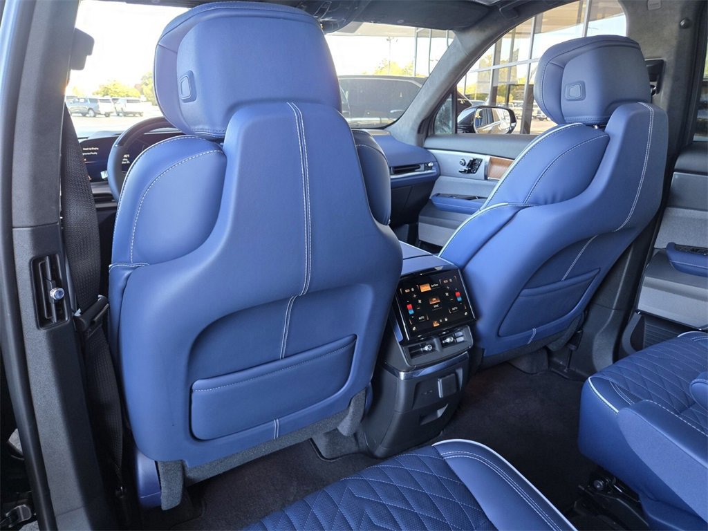 New 2026 Cadillac Vistiq Premium Luxury image 9