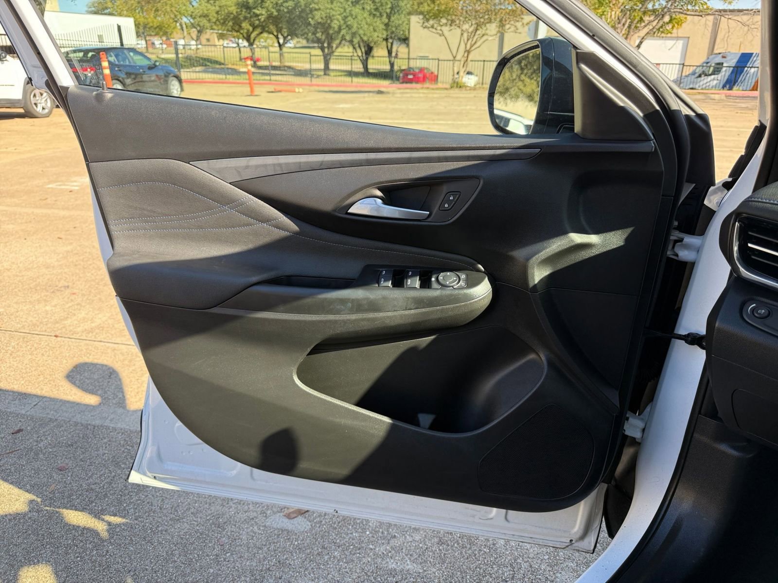 Used 2025 Buick Envista Sport Touring image 20