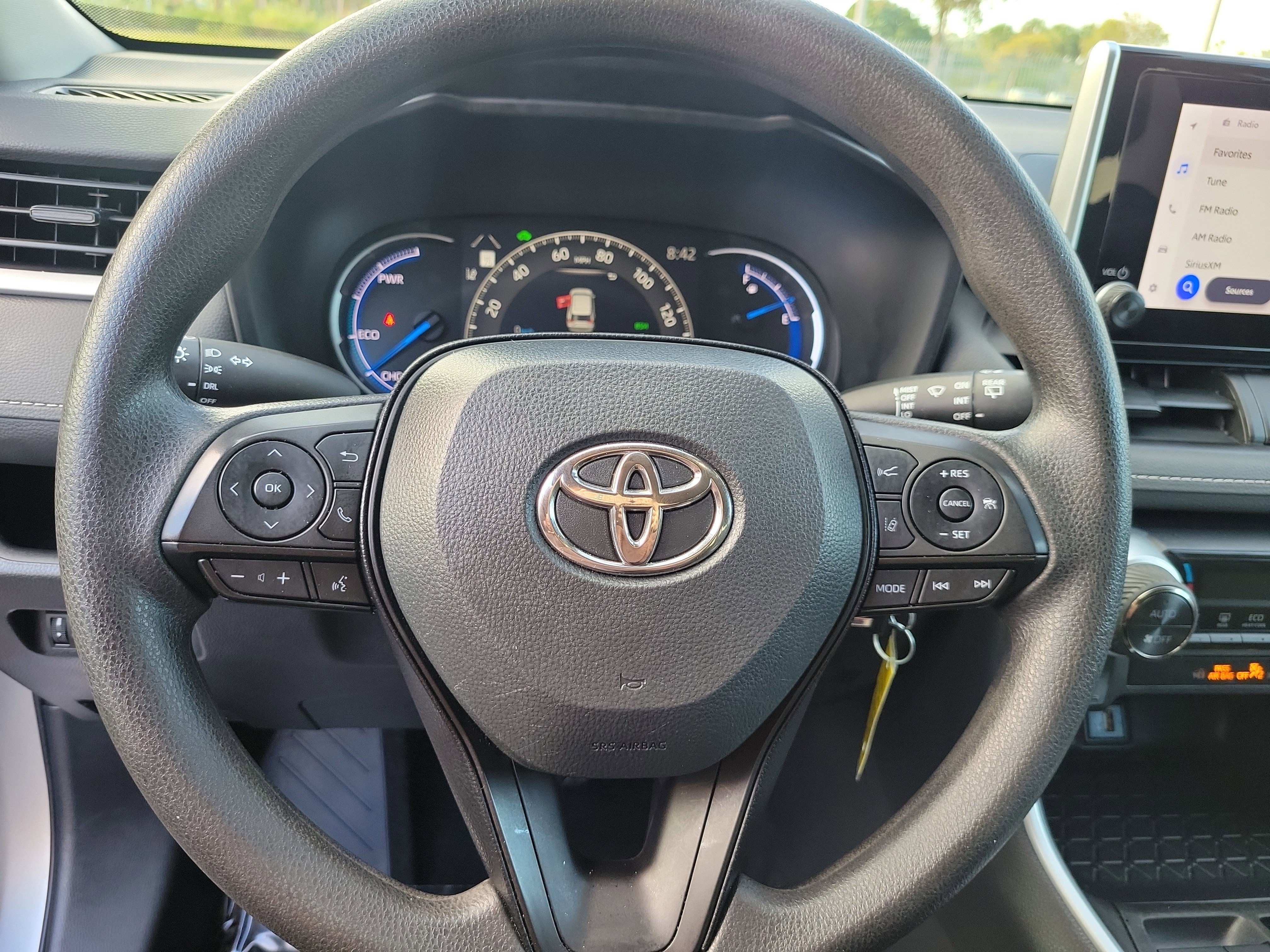 Used 2024 Toyota RAV4 LE image 14