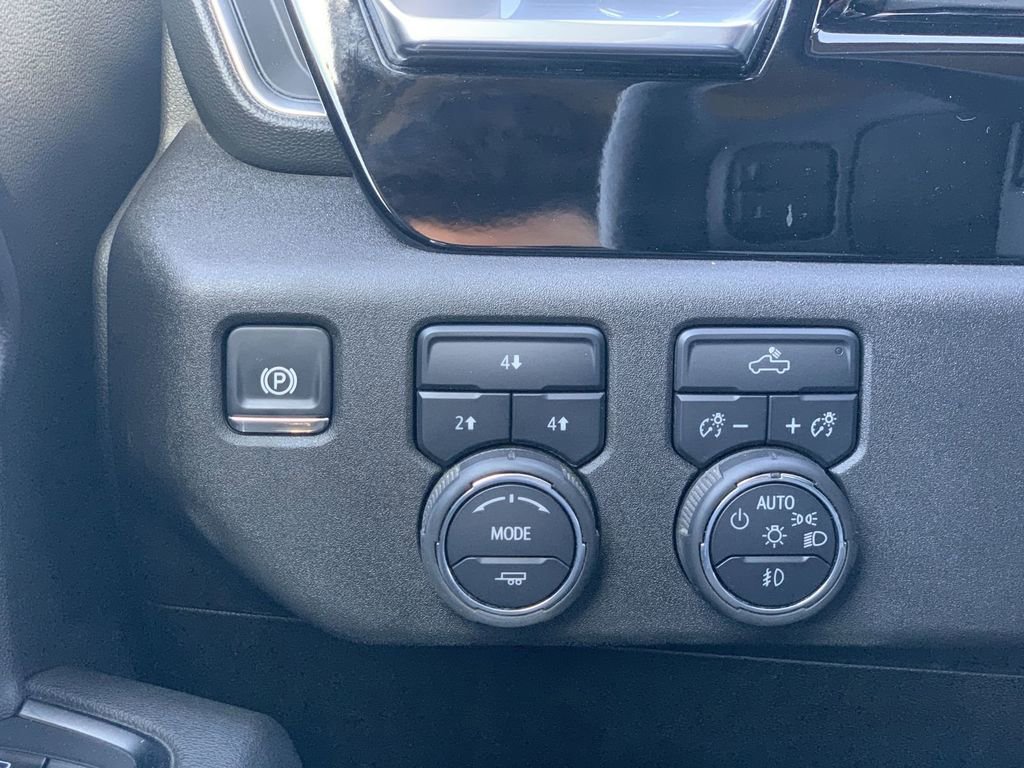 Certified 2025 Chevrolet Silverado 2500 LT w/ Convenience Package AWD/4WD image 16