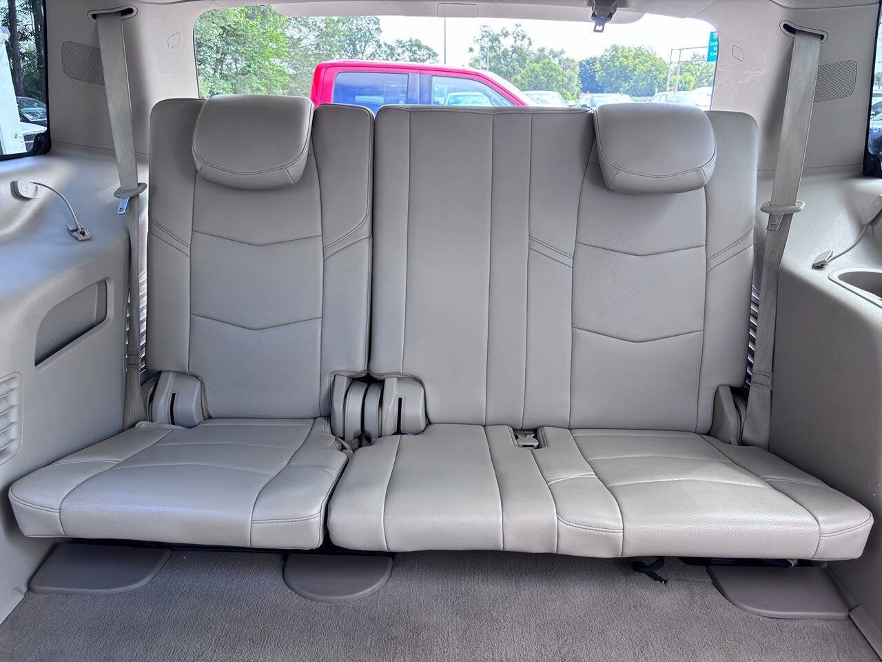 Used 2015 Cadillac Escalade Premium AWD/4WD image 23