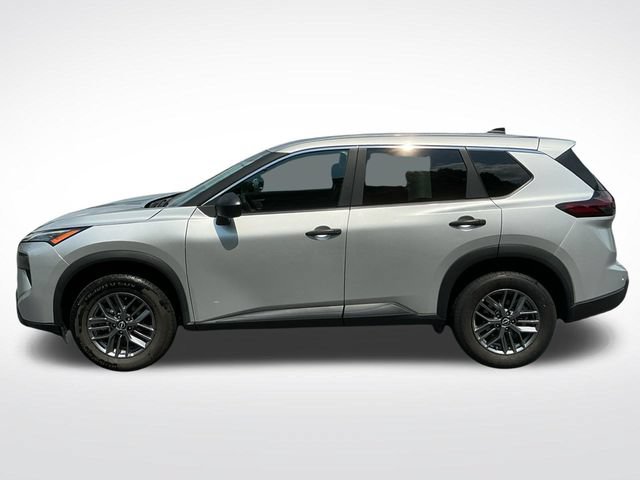 Used 2024 Nissan Rogue S AWD/4WD image 4